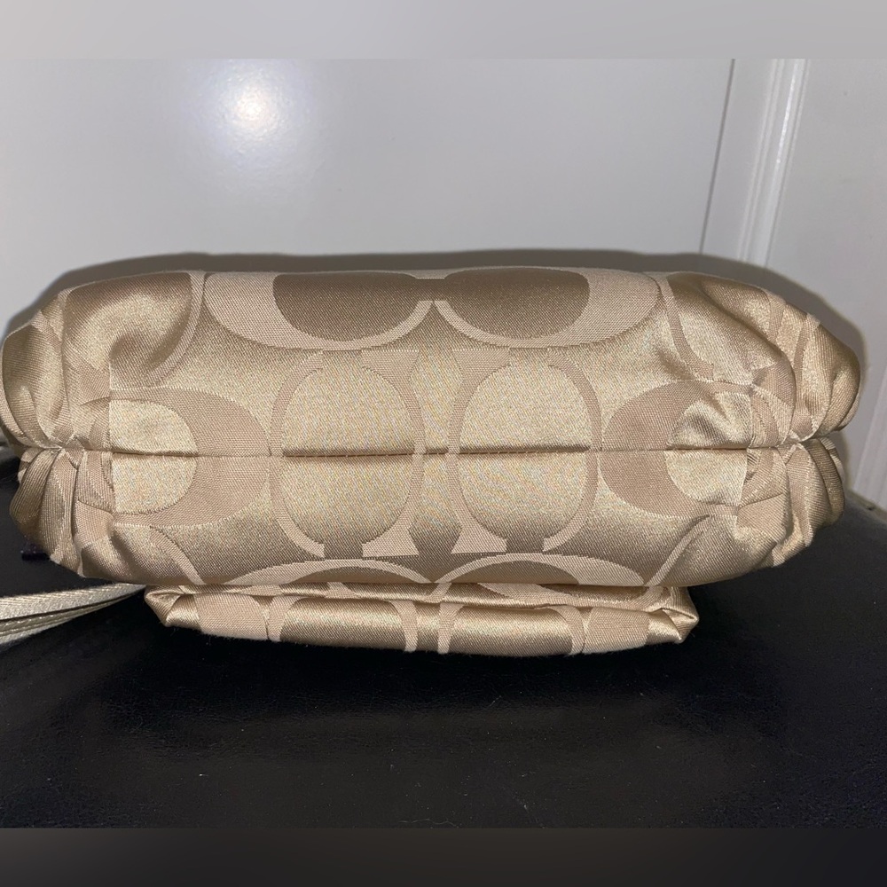 Coach Tan Signature Canvas Purse - Picture 6 of 10